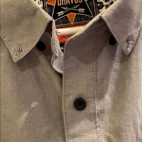 Button Up - Picture 5 of 5